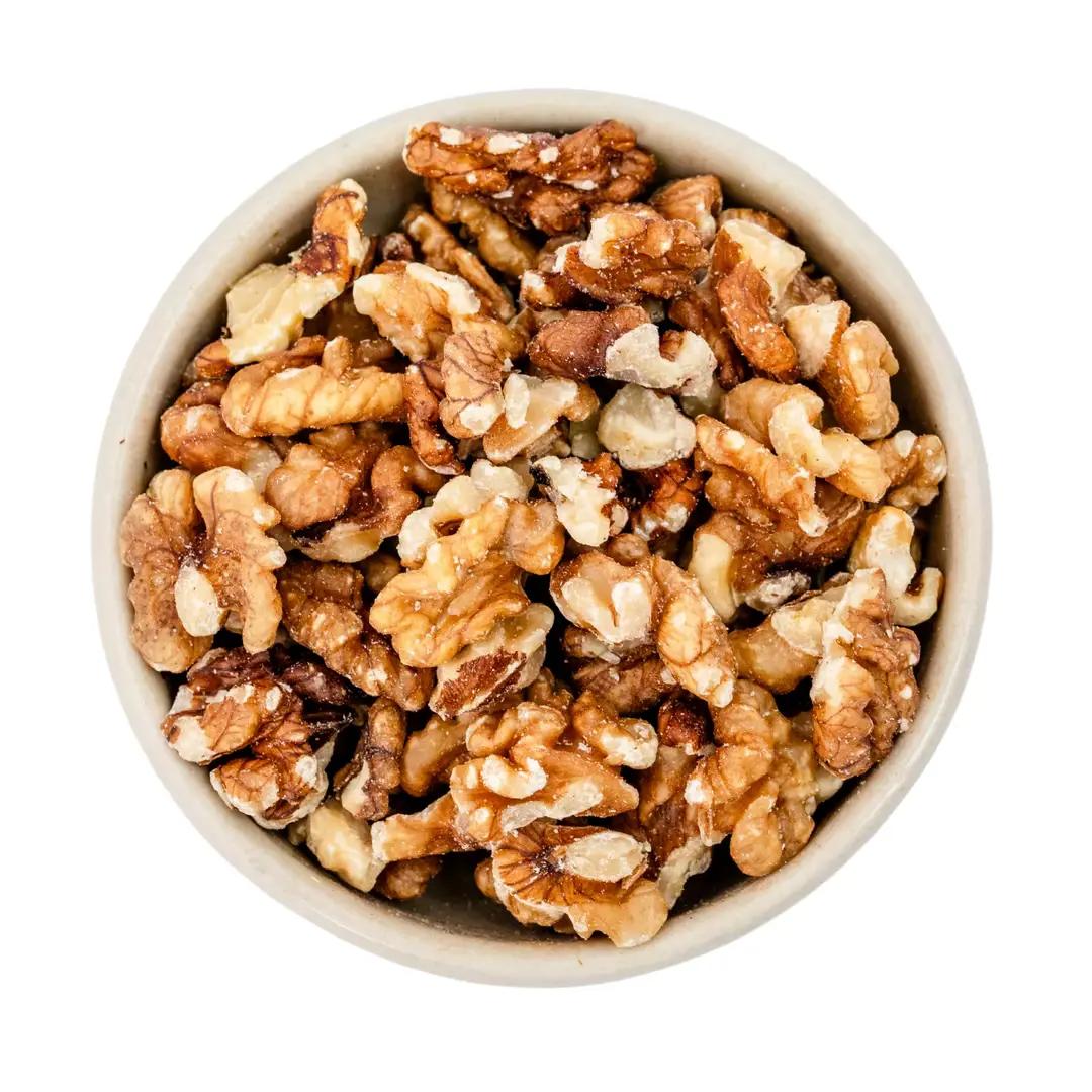 Jasne kawalki orzecha wloskiego bio 1kg